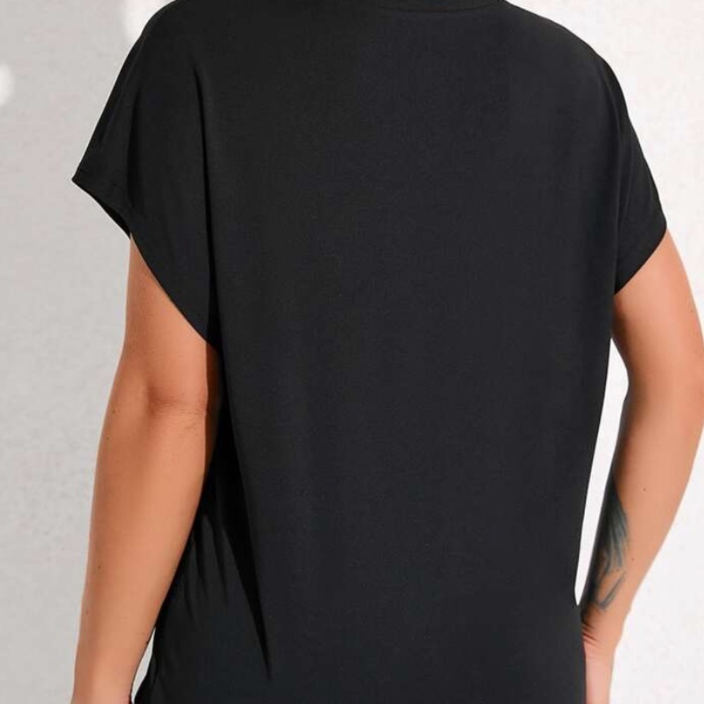 Graphic Tee with Bold RUN Design - Picture 10 of 10